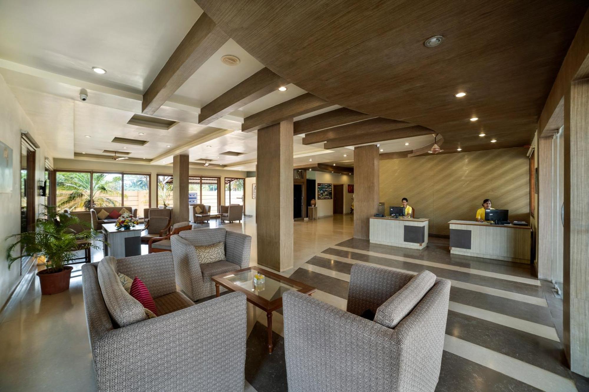 Sterling Karwar Hotel Kültér fotó