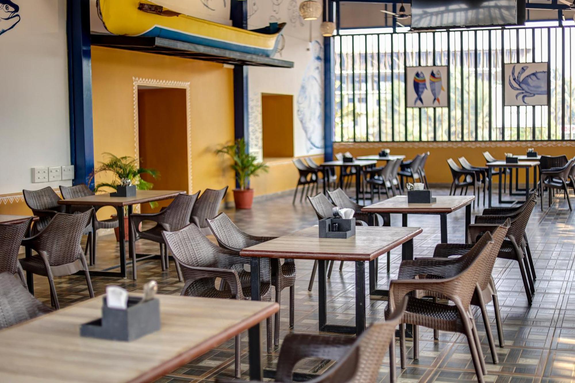 Sterling Karwar Hotel Kültér fotó