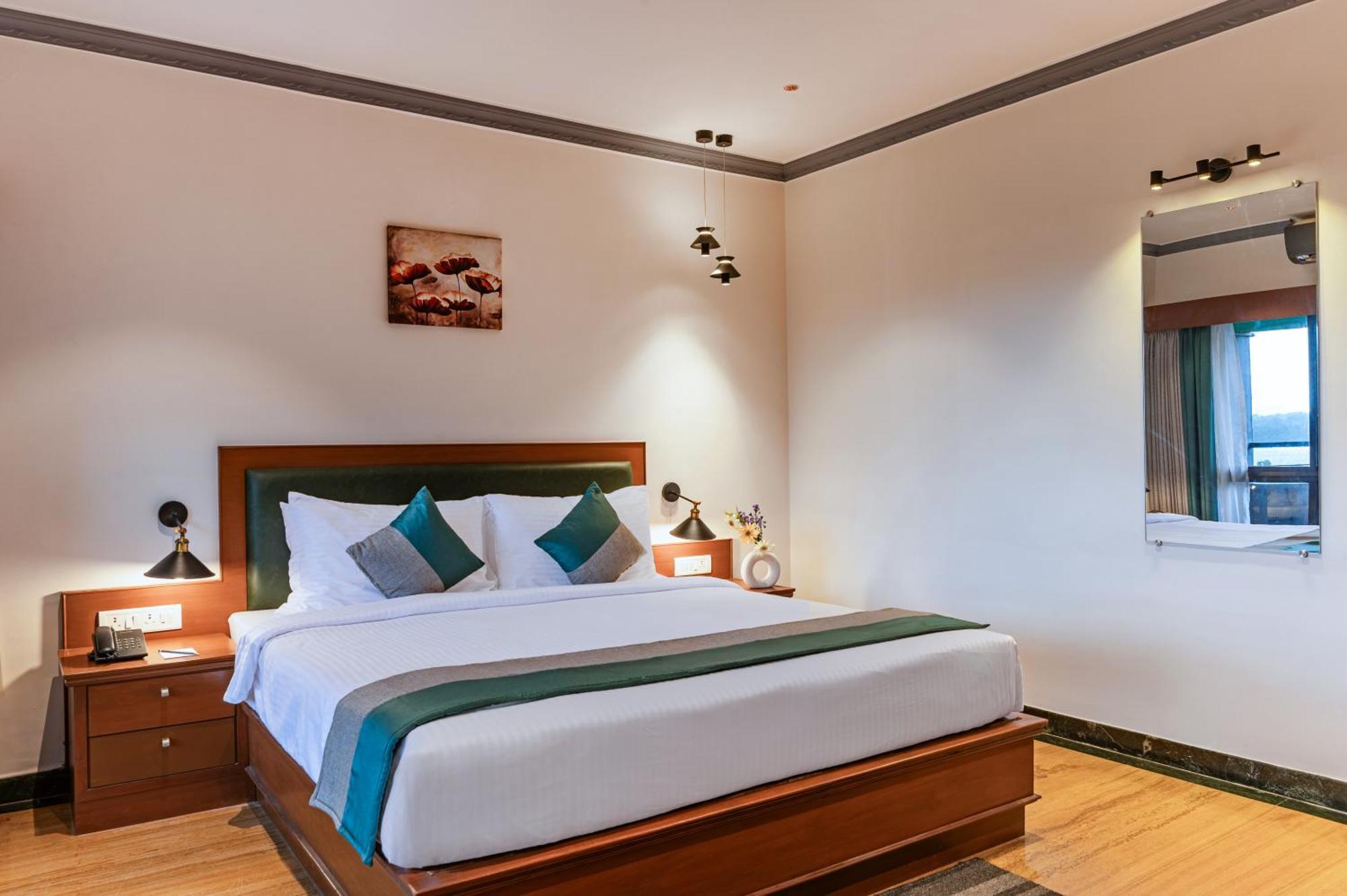 Sterling Karwar Hotel Kültér fotó