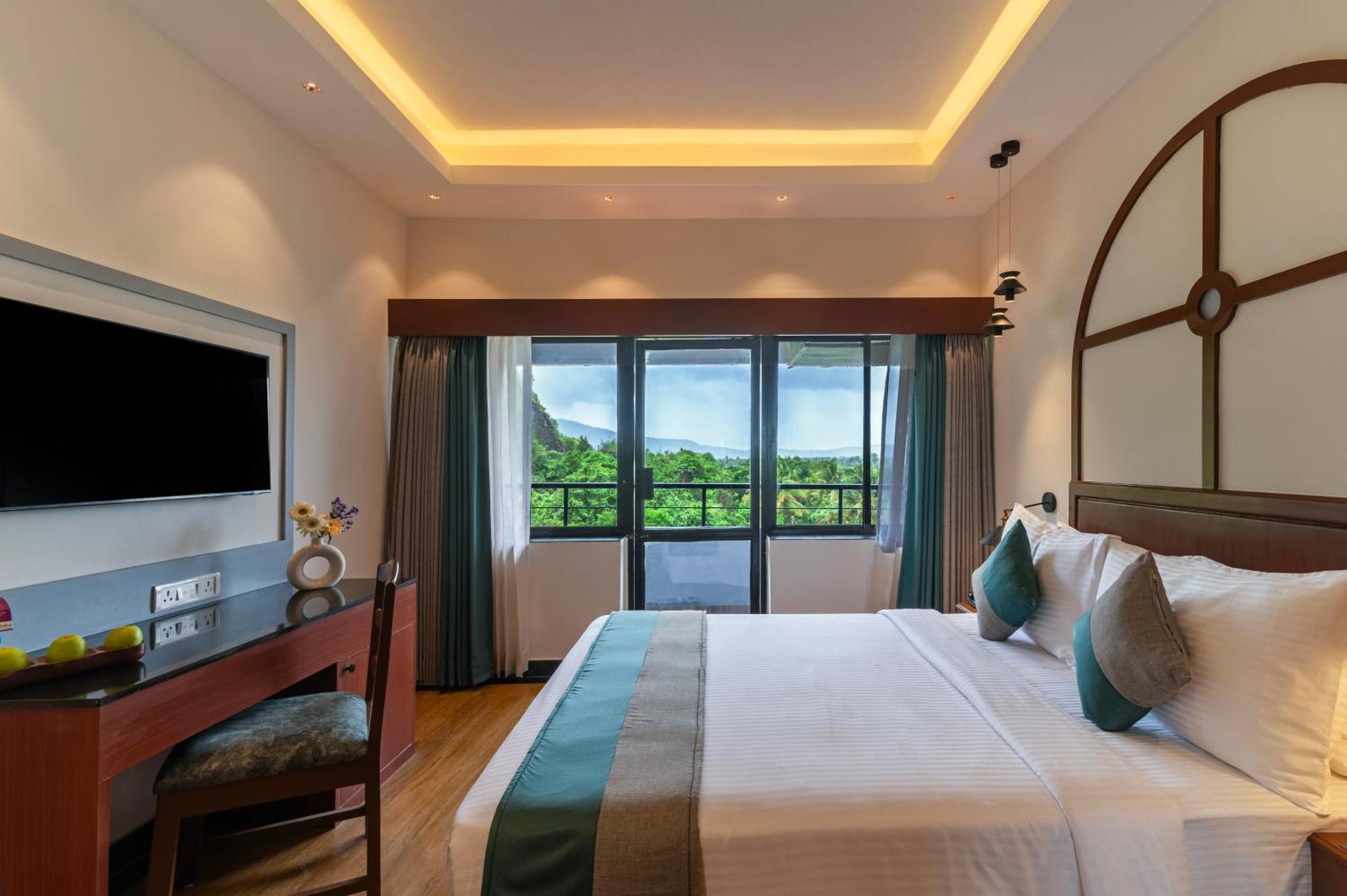 Sterling Karwar Hotel Kültér fotó