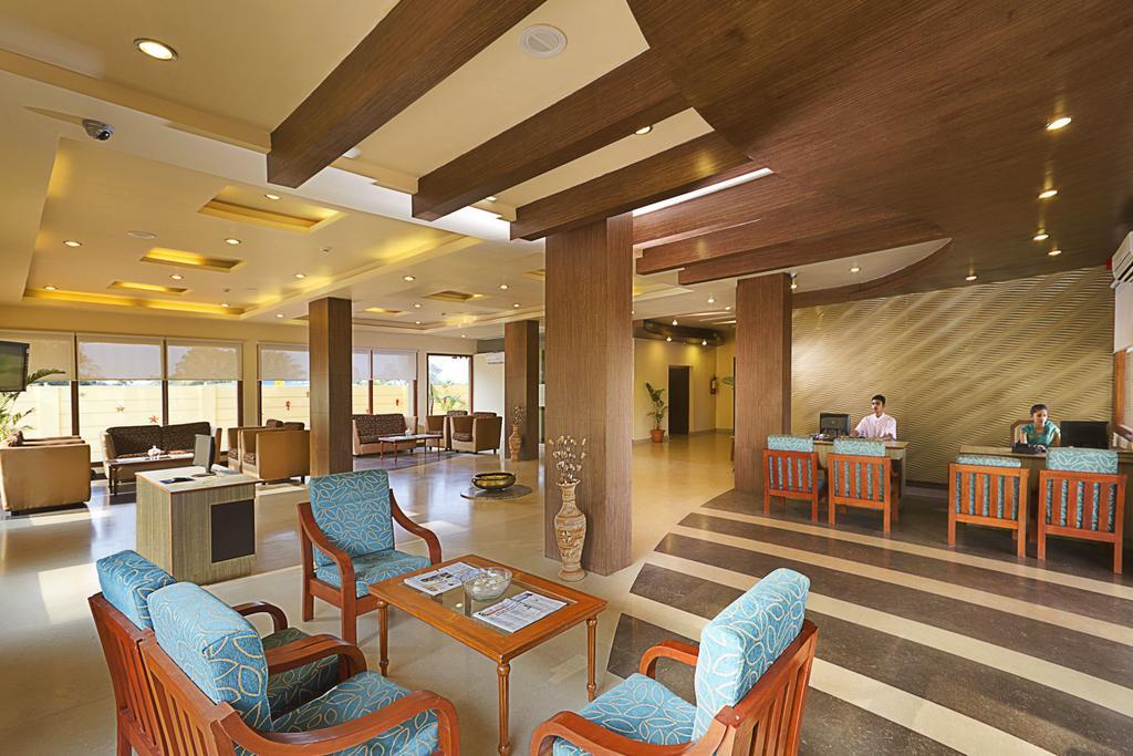 Sterling Karwar Hotel Kültér fotó